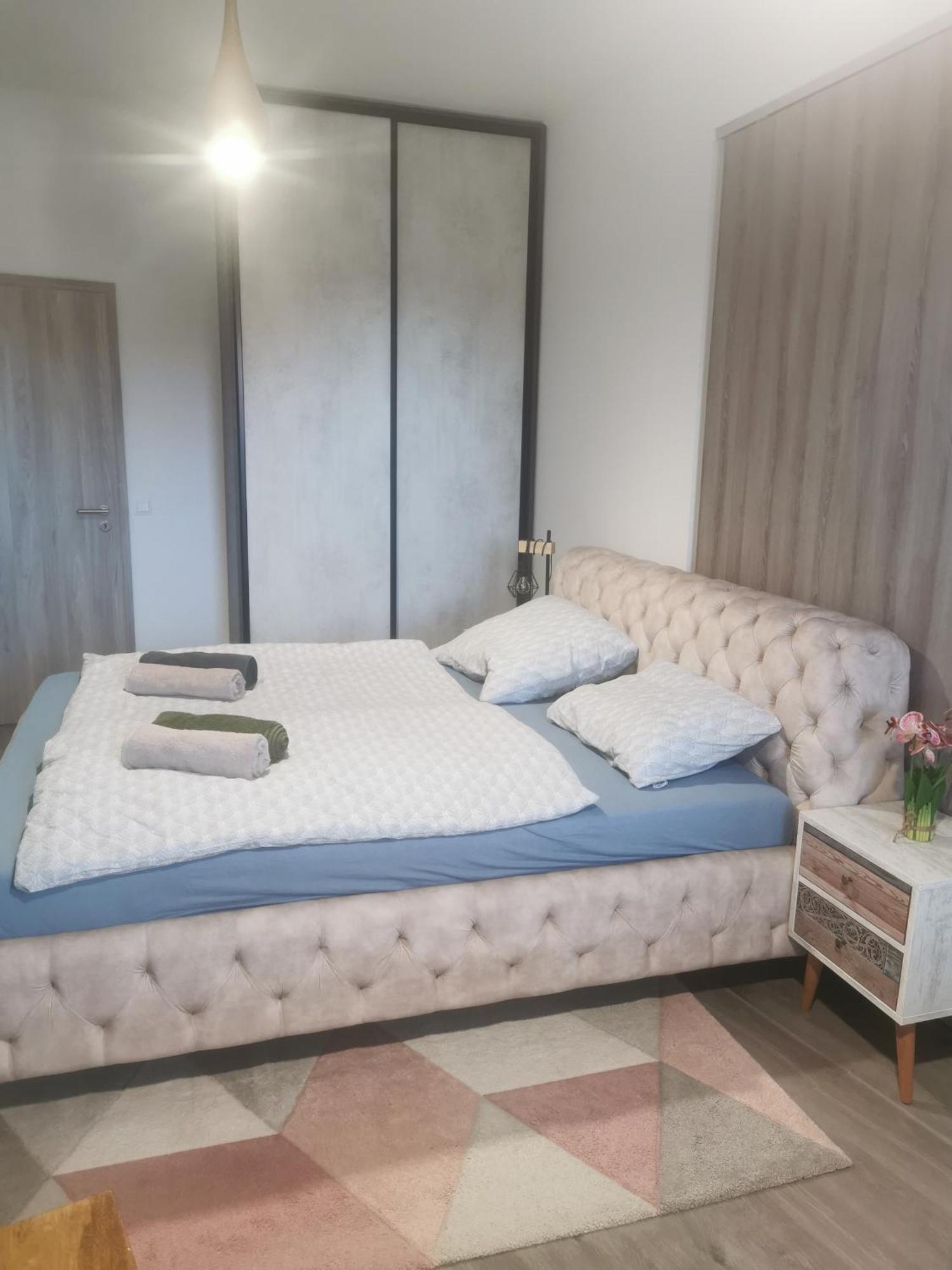 Beli Apartman Melygarazzsal Hévíz Екстериор снимка